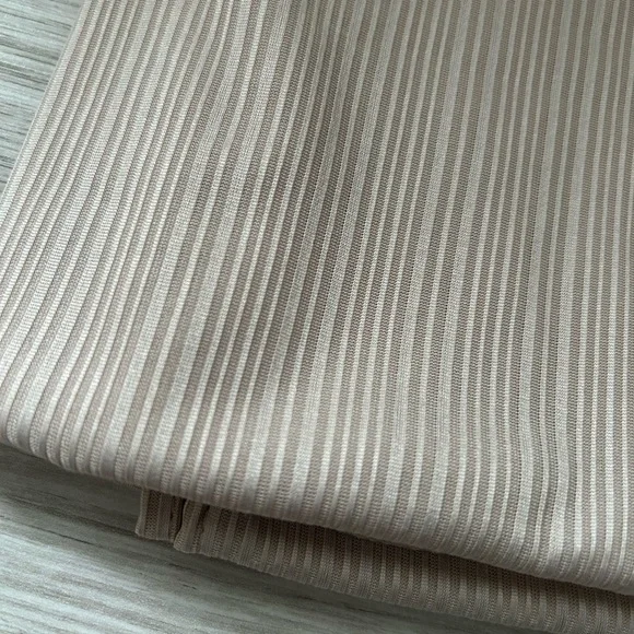 High-Quality Ribbed Jersey Scarf - Picture 2 of 2